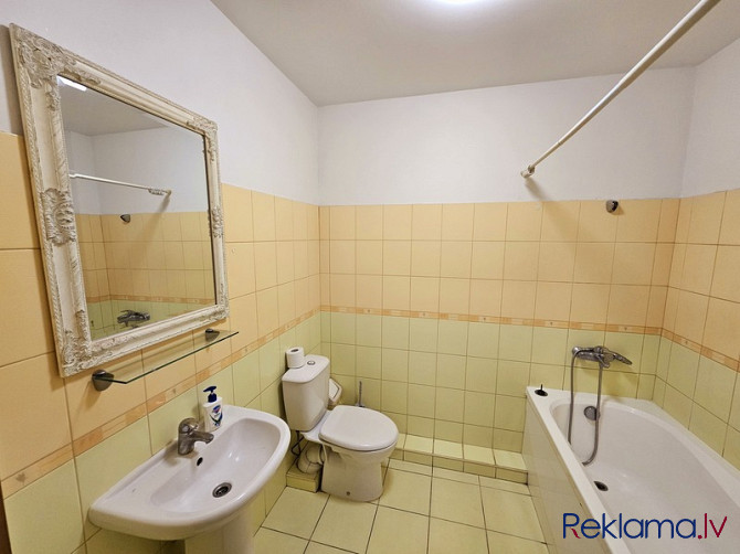 Dzīvespriecīgais dzīvoklis atrodas centrā,renovētā mājā, pēc kapitālā remonta Rīga - foto 15
