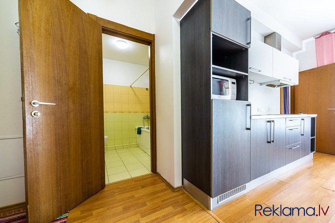 Dzīvespriecīgais dzīvoklis atrodas centrā,renovētā mājā, pēc kapitālā remonta Rīga - foto 8