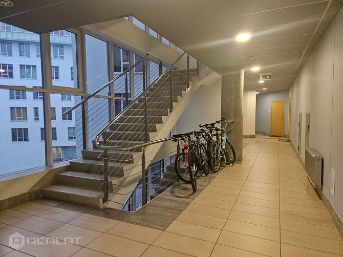 Īrei pieejams saulains un mājīgs 4 istabu dzīvoklis Rīgas Klusajā centrā, prestižajā Rīga - foto 14