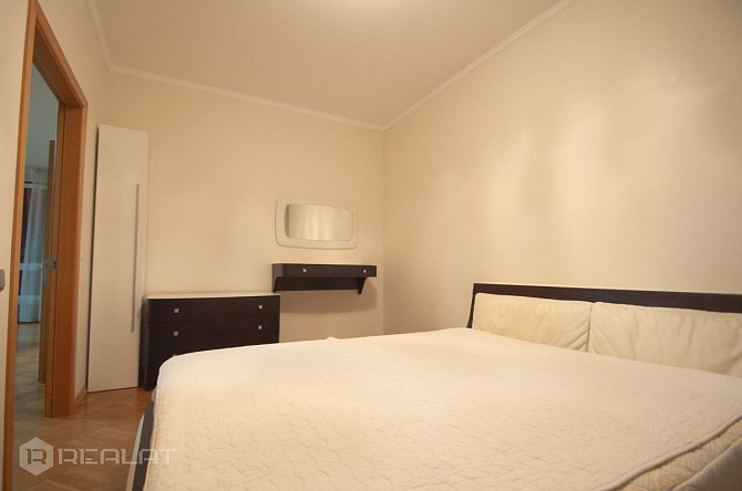 Īrei pieejams saulains un mājīgs 4 istabu dzīvoklis Rīgas Klusajā centrā, prestižajā Rīga - foto 13