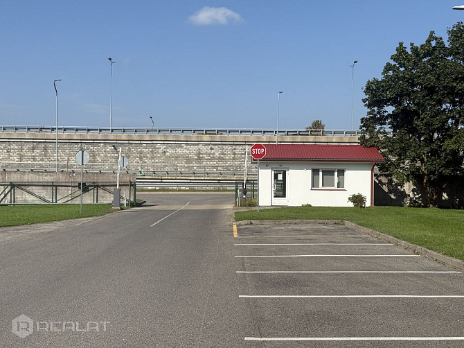 Iznomā  telpas 750 m2. platībā.   + 2. stāvs  + Kravas lifts 2.5 t.  + Stratēģiski izdevīgā Rīga - foto 14