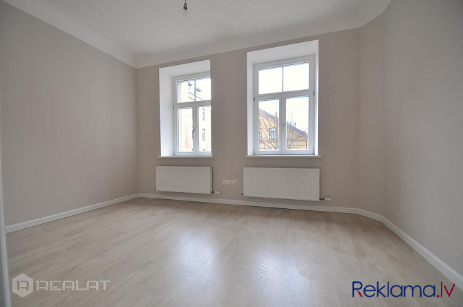 Klusajā Rīgas centrā piedāvājam iegādāties  laba plānojuma 3 istabu dzīvokli kvalitatīvā renovētā pi Рига - изображение 3