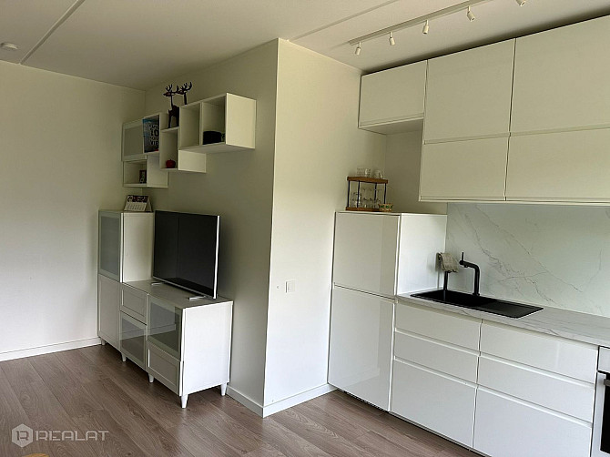 Ilgtermiņā izīrē modernu un komfortablu 2 istabu dzīvokli jaunajā projektā Mežpilsēta.  Ērts, gaišs  Рига - изображение 12