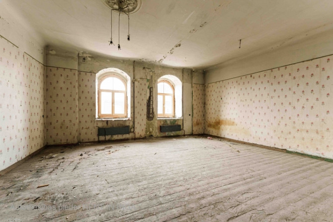 Tiek pārdots autentisks jūgendstila 4-istabu dzīvoklis Blaumaņa ielā. Gaišs saulains, jo Rīga - foto 14