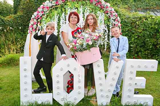 В Риге любое торжество, в подарок скидки юбилярам, свадьбам. Территория=2000 кв. м. с бассейном... Рига