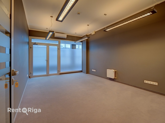 Fiksēta nomas maksa.  Cenā ir iekļauta koplietošanas virtuves zona, parrunu telpa, duša un 2 Rīga - foto 17