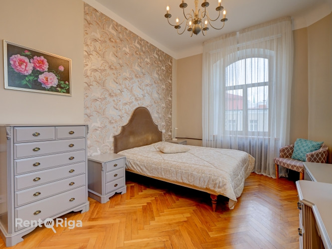 Izīrē skaistu, modernu un pilnībā mēbelētu dzīvokli Rīgas Vecpilsētas sirdī.  Dzīvoklis ir bagāts ar Рига - изображение 15
