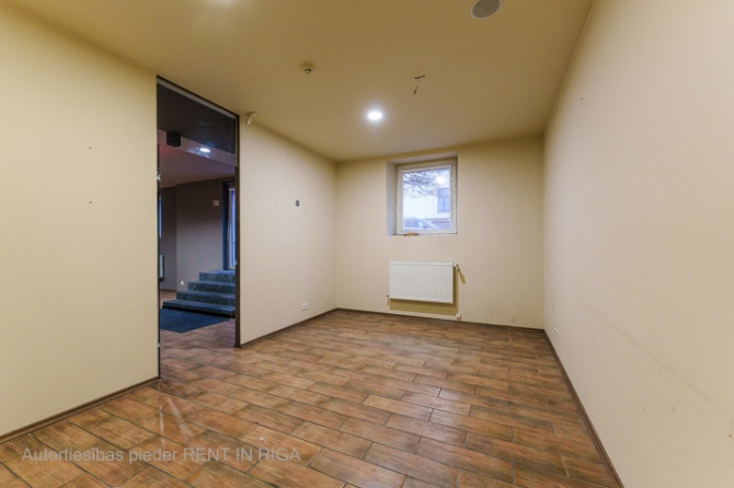 Piedāvājam uz nomu modernas komerctelpas ar kopējo platību 125 m prestižā Rīgas rajonā - Rīga - foto 6