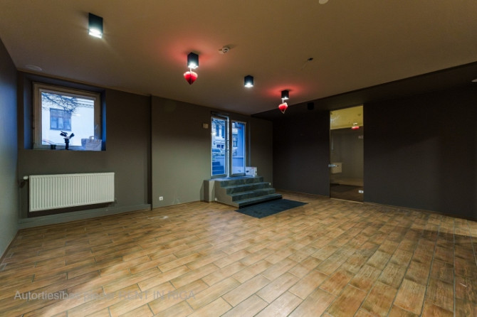 Piedāvājam uz nomu modernas komerctelpas ar kopējo platību 125 m prestižā Rīgas rajonā - Rīga - foto 3