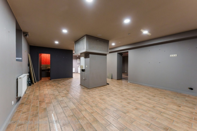 Piedāvājam uz nomu modernas komerctelpas ar kopējo platību 125 m prestižā Rīgas rajonā - Rīga - foto 8