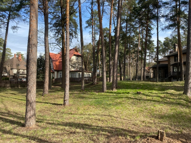 Burvīgs zemes gabals klasiskajā Mežaparka daļā  Hamburgas un Lībekas ielu stūrī.  Zemes Rīga - foto 9