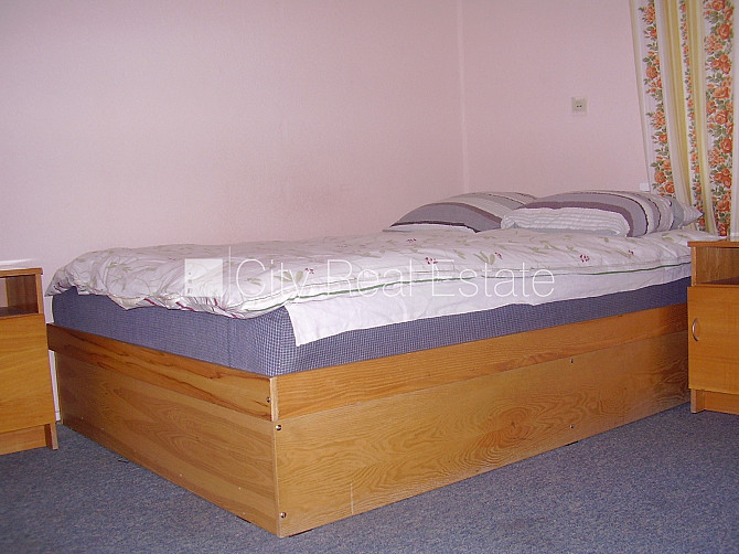 Fasādes māja, renovēta māja, slēgts pagalms, kāpņu telpa pēc kosmētiskā remonta, istabas Rīga - foto 20