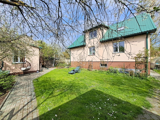 Pārdod privātmāju Juglā pie Šmerļa meža!  Īpašums sastāv no divstāvu dzīvojamās mājas Rīga - foto 10