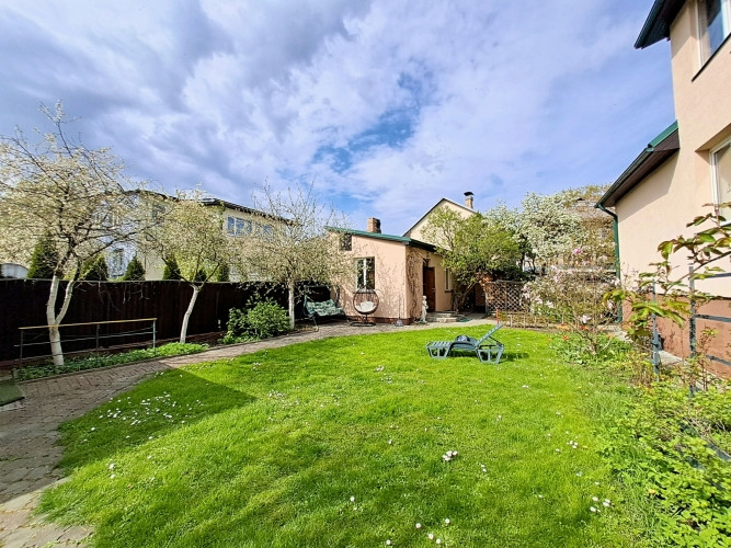 Pārdod privātmāju Juglā pie Šmerļa meža!  Īpašums sastāv no divstāvu dzīvojamās mājas Rīga - foto 12