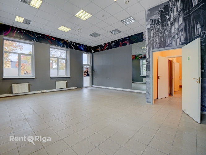 Отдельно стоящее коммерческое здание с просторной прилегающей территорией.  + В Рига - изображение 16