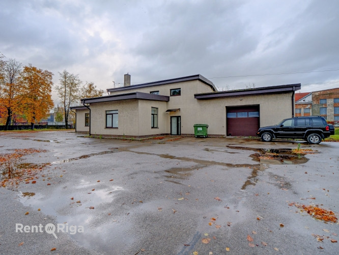 Отдельно стоящее коммерческое здание с просторной прилегающей территорией.  + В Рига - изображение 11