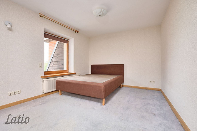 Pārdod divstāvu daļēji mēbelētu dzīvokli Piņķu centrā specprojekta mājā.
Dzīvokļa pirmajā stāvā ir p Рижский район - изображение 11