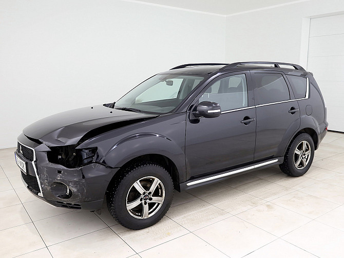 Mitsubishi Outlander Luxury Facelift ATM 2.4 125kW Таллин - изображение 2