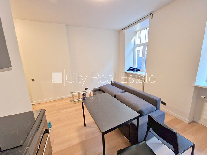Fasādes māja, renovēta māja, slēgta teritorija, ieeja no ielas un pagalma, ir lifts, kāpņu Rīga - foto 6