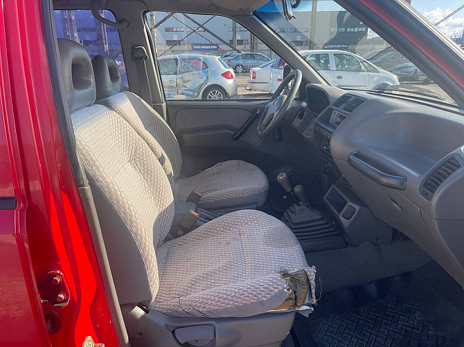 Nissan Terrano Comfort 4x4 2.4 91kW Таллин - изображение 6
