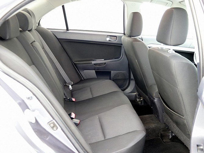 Mitsubishi Lancer Sport 1.5 80kW Таллин - изображение 7