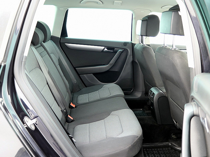 Volkswagen Passat Variant Comfortline 2.0 TDI 103kW Таллин - изображение 7