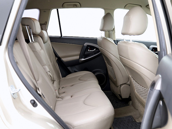 Toyota RAV4 Luxury ATM 2.0 112kW Таллин - изображение 7