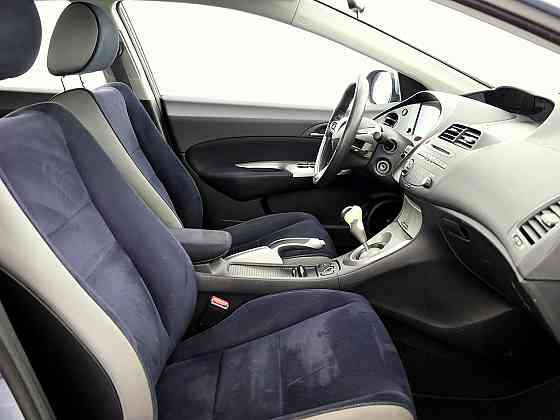 Honda Civic Elegance 1.8 103kW Tallina