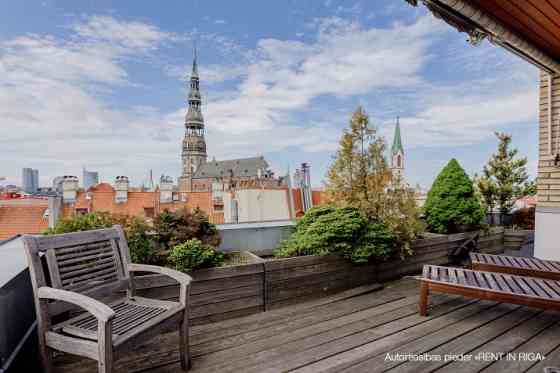 Apartment with one of the most fantastic terraces in Riga!  The apartment is on the 6th and 7th floo Rīga
