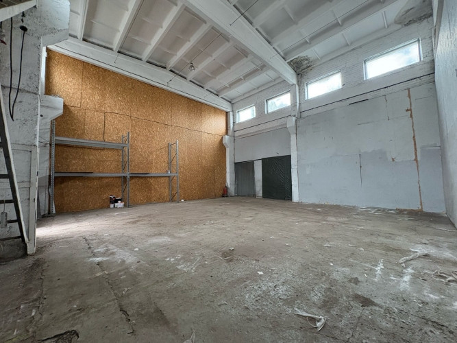 Pieejamas noliktavas telpas/ kravas mašīnu darbībai Ēdoles ielā, Iļģuciemā  186 m  Tiek Rīga - foto 3