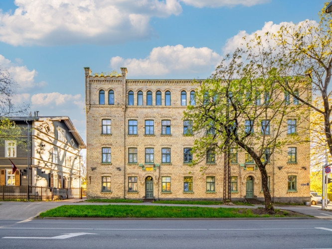 Pārdod siltu un maigu 2 istabu dzīvokli Āgenskalna!  Piedāvājumā gaišs un omulīgs Rīga - foto 1