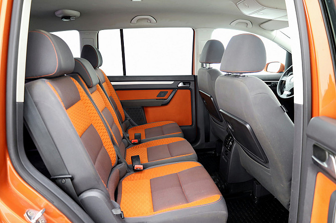 Volkswagen Touran Cross Facelift 2.0 TDI 103kW Tallina - foto 7