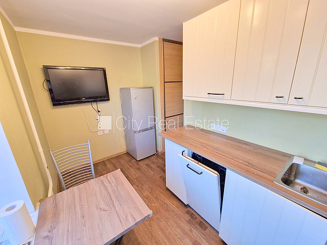 Pagalma māja, slēgts pagalms, kāpņu telpa pēc kapitālā remonta, istabas izolētas 2 gab., Rīga - foto 17