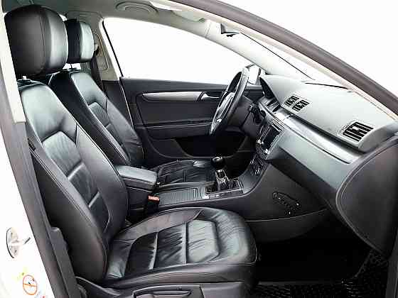 Volkswagen Passat Highline 1.4 110kW Tallina