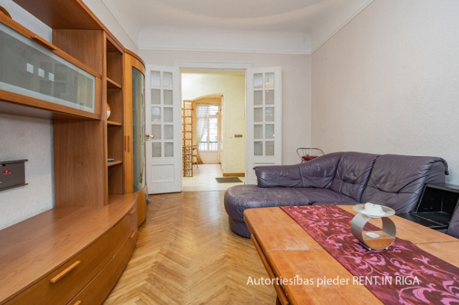 Tiek izīrēts patiesi mājīgs un pārdomāts 65m2 divu guļamistabu dzīvokli vēstniecību Rīga - foto 3