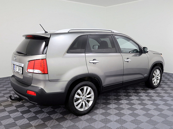 Kia Sorento Luxury ATM 2.2 CRDi 145kW Tallina - foto 3