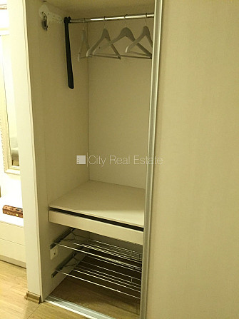 Fasādes māja, renovēta māja, labiekārtota apzaļumota teritorija, ieeja no ielas, ir lifts, Rīga - foto 15