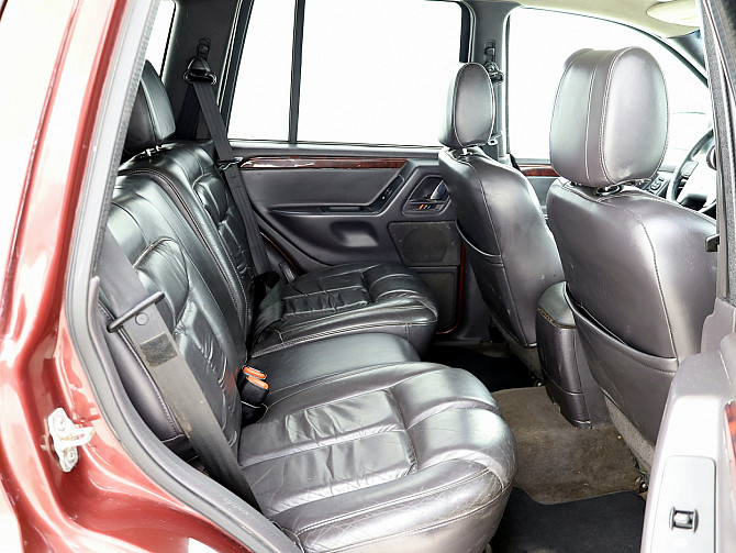 Jeep Grand Cherokee Limited 3.1 CRD 103kW Таллин - изображение 7
