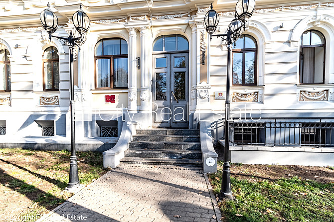 Fasādes māja, renovēta māja, labiekārtota apzaļumota teritorija, slēgts pagalms, iespēja Rīga - foto 17