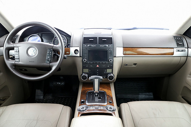 Volkswagen Touareg Highline Facelift ATM 3.0 TDI 165kW Таллин - изображение 5