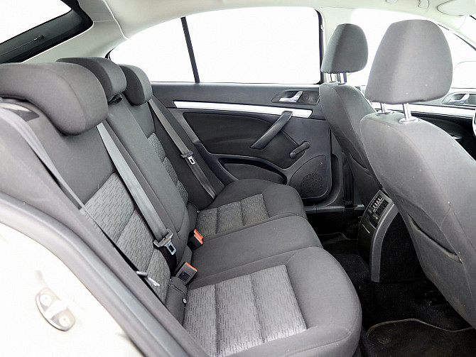 Skoda Octavia Comfortline Facelift ATM 1.2 77kW Tallina - foto 7