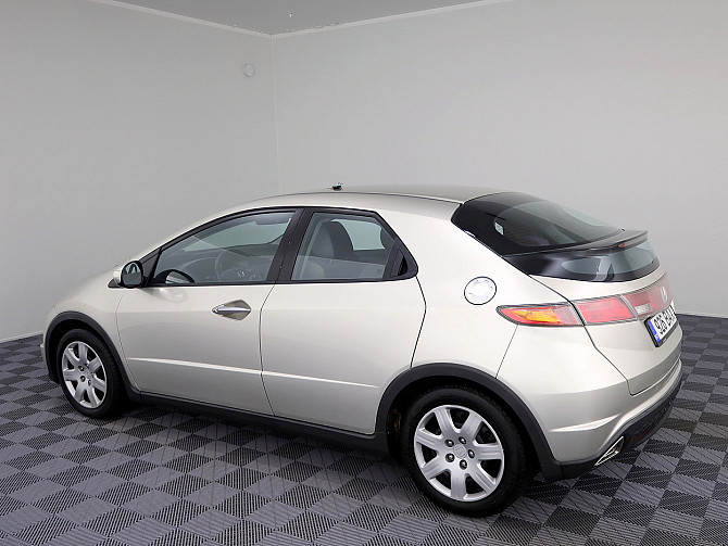 Honda Civic Elegance 1.8 103kW Таллин - изображение 4