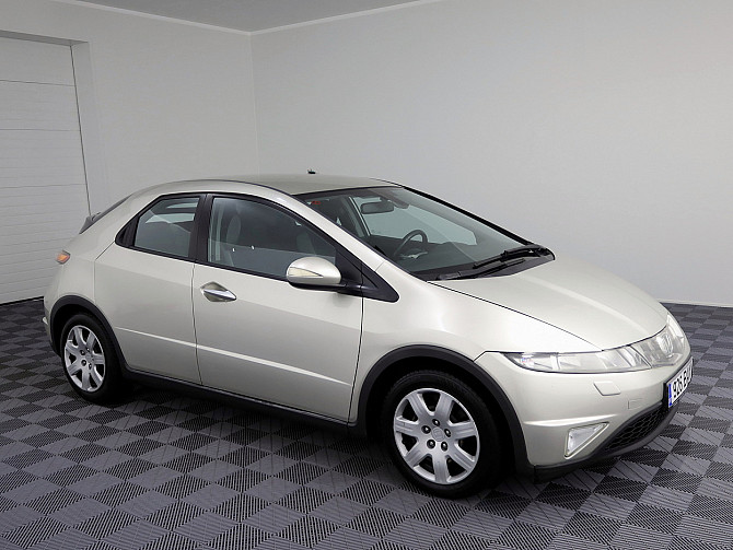 Honda Civic Elegance 1.8 103kW Таллин - изображение 1