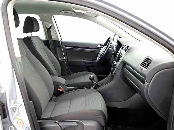 Volkswagen Golf Variant Comfortline 1.2 77kW Tallina
