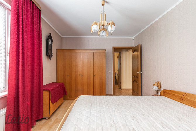 Piedāvājumā plašs un gaišs 3 istabu dzīvoklis Ķengaragā pēc kvalitatīva remonta. Rīga - foto 1