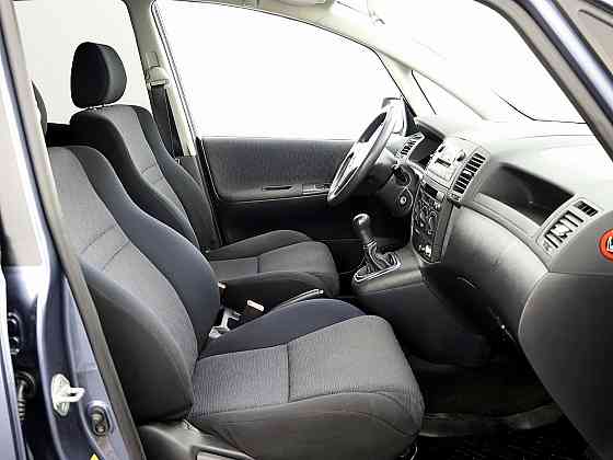 Toyota Corolla Verso Comfort 1.6 81kW Tallina