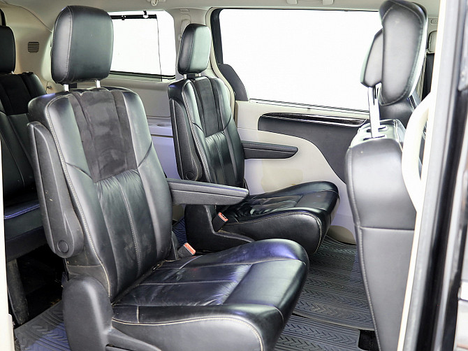 Chrysler Grand Voyager Luxury 2.8 CRD 120kW Таллин - изображение 7