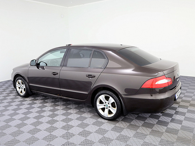 Skoda Superb Comfortline 1.4 92kW Таллин - изображение 4
