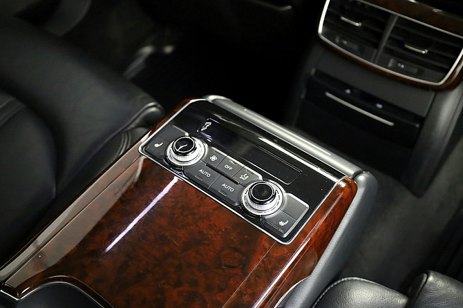 Audi A8 Long Quattro ATM 4.1 TDI 258kW Таллин - изображение 8