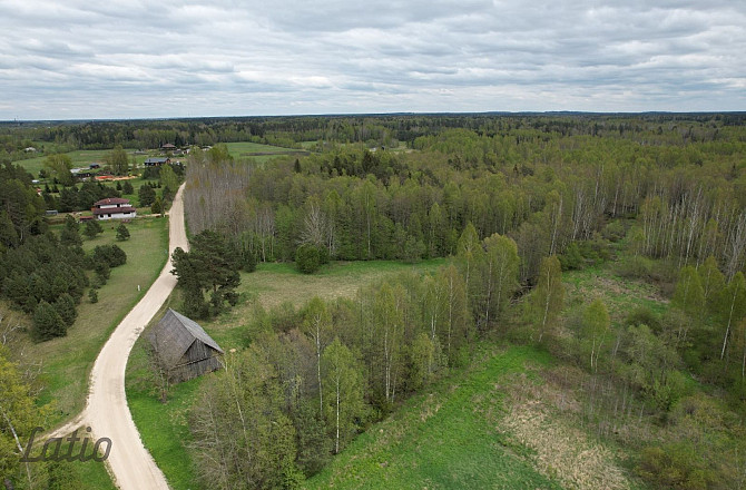 Pārdod 2400 m lielu zemesgabalu Ķekavā, Ķekavas novadā.
Īpašums atrodas klusā un zaļā Ķekavas pagasts - foto 2